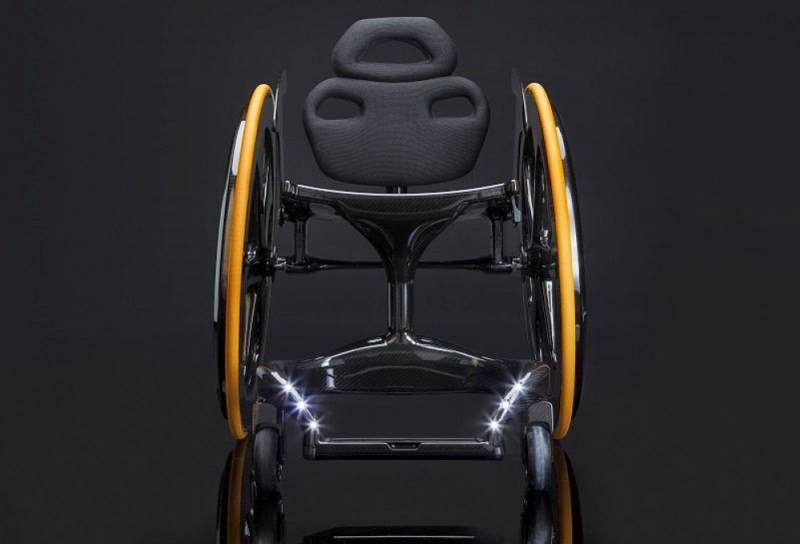 Carbon Black – инвалидное кресло нового поколения